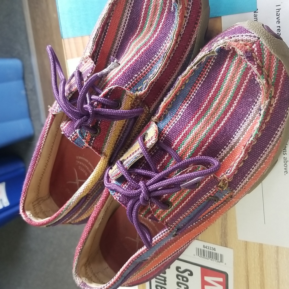 Womens twisted x sarape shoes